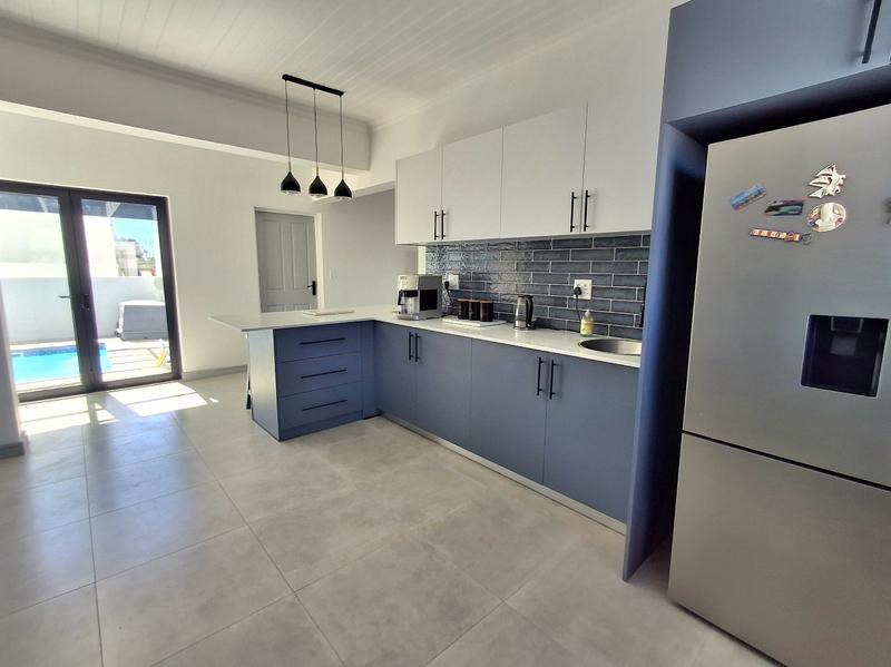 3 Bedroom Property for Sale in Britannia Bay Western Cape